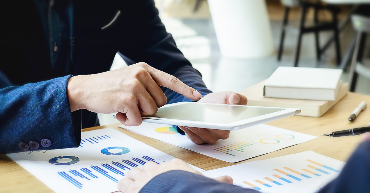 โฑ๏ธ Real-Time vs. Monthly Reporting: Which Improves Decisions Faster?